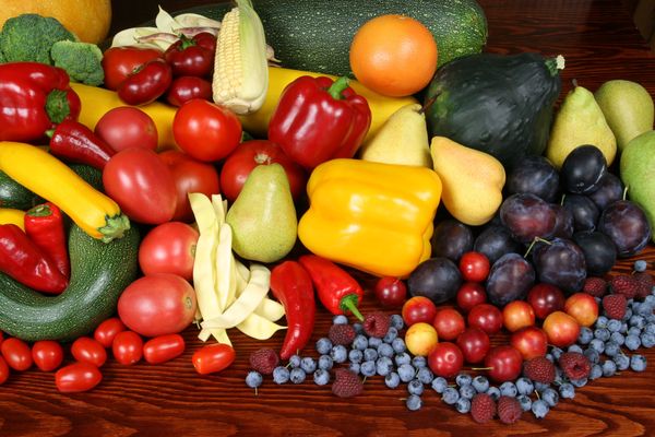 Кои са най-полезните плодове и зеленчуци през този сезон?