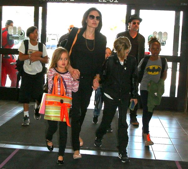 Анджелина Джоли и Брад Пит се местят в Турция
