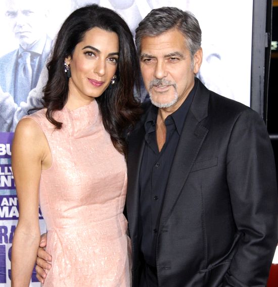 Брад и Анджелина съветват Клуни за деца