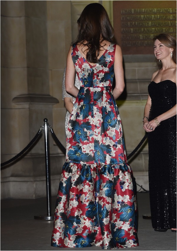 Цветни истории: Кейт Мидълтън и нейната рокля Erdem