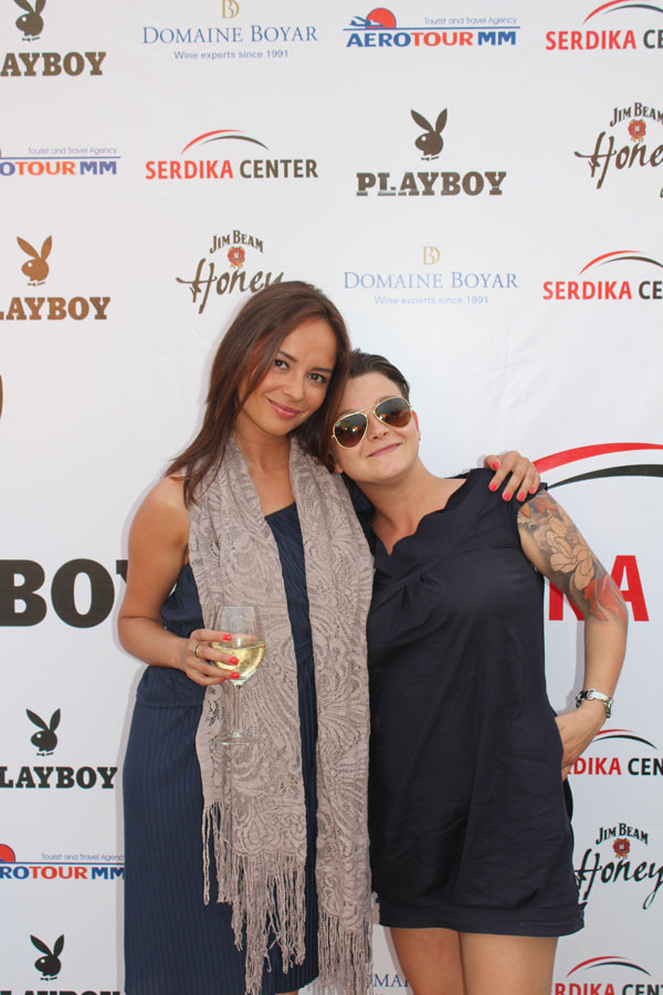 Българският Playboy засне фотосесия по време на парти